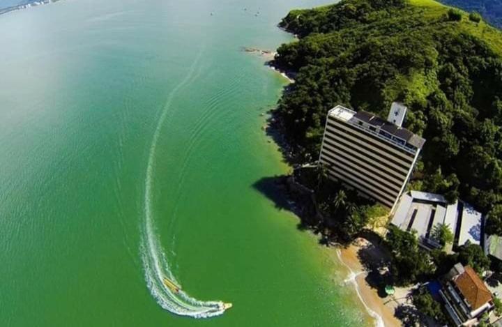 Apartamento Dona Frida Prainha Com Wifi Pe Na Areia Caraguatatuba Bagian luar foto